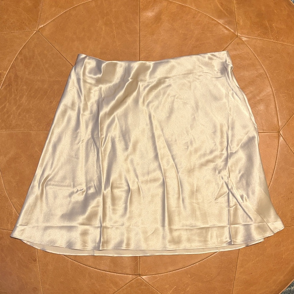 Quince Cream Satin mini Skirt